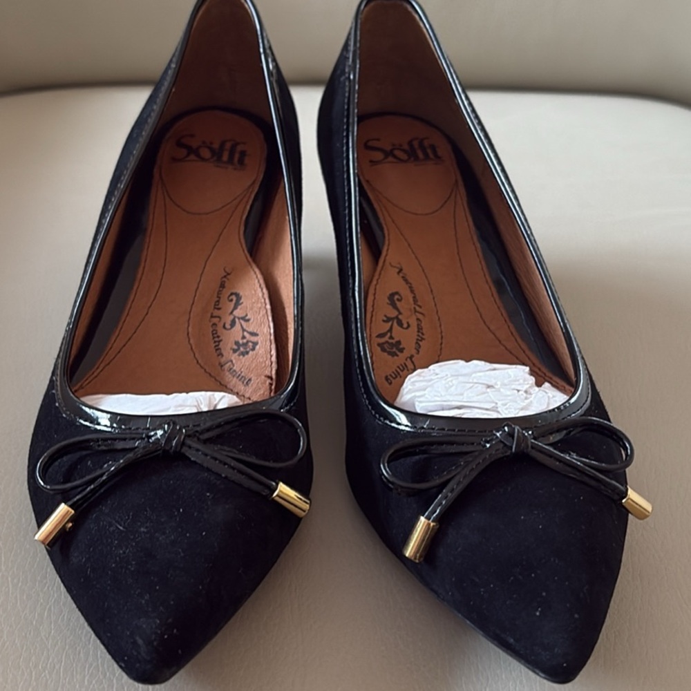 Sofft Black Suede Pumps with Bow Detail